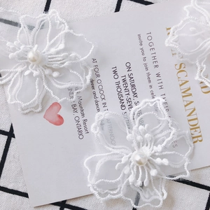 Grand Pendentif Fleur Broderie Dentelle Blanche Avec Künstliche Perle Artificielle pour Fabrication Bijoux DIY Patch Vêtements