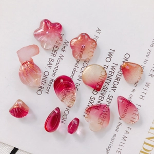 DIY petal and leaf shaped crystal glass beads with gold glitter for jewelry making