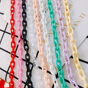 Colorful DIY acrylic plastic chains in nine vibrant shades for jewelry and bag accessories