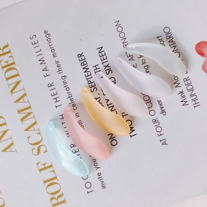 Matte acrylic leaf pendants in five pastel colors for DIY jewelry and accessories