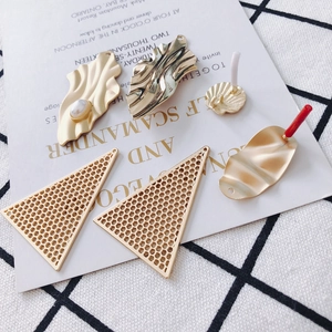 Geometrische Legierung Schmuck Anhänger Vergoldet Dreieck Hohl Charms Künstliche Perlenimitat Wellen Zubehör Für DIY Ohrringe Schmuckherstellung