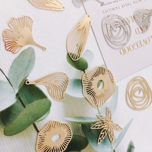 DIY minimalistische Gold und Silber geometrische Hohlblatt-Anhänger für Schmuckdesign
