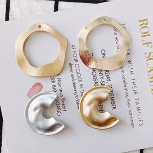 Hollow geometric alloy earring pendants in brushed gold and matte finishes