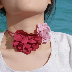 Elegant dual-tone floral fabric choker necklace featuring red and pink flowers for women