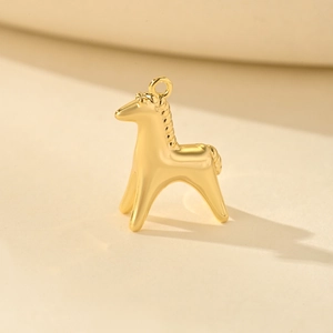 Polished 18K gold plated pony shaped animal pendant for DIY necklace and jewelry making