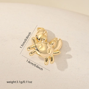 Detailed view of gold plated 3D crab pendant with dimensions 1.5cm by 1.6cm and weight 3.1g