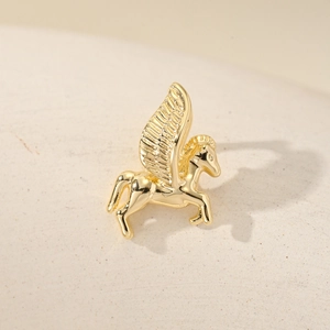 Exquisite 18K gold plated Pegasus pendant for DIY jewelry making of necklaces and bracelets