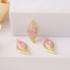 Pendentifs feuilles en zircon rose marquise avec base dorée pour création de bijoux