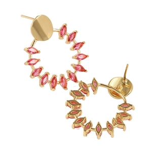 Pendientes de aro en latón dorado con circonitas rosa corte marquesa en diseño radial