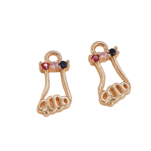 Pendentifs pieds de bébé dorés avec zircons colorés pour la création de bijoux DIY