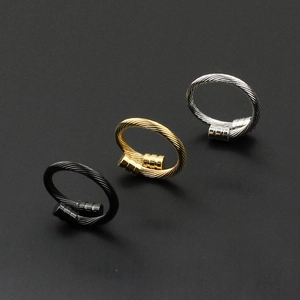 Bague Ouverte en Acier Inoxydable Torsadé pour Hommes Femmes Réglable Plaqué Or 18K Minimaliste Style Industriel Bijoux de Doigt