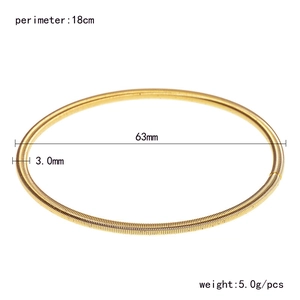 Bracelet corde de guitare doré 3mm avec circonférence 18cm et diamètre interne 63mm
