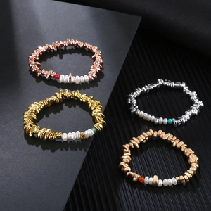 Bracelets élastiques en perles métalliques avec perles d'eau douce aux tons or et argent