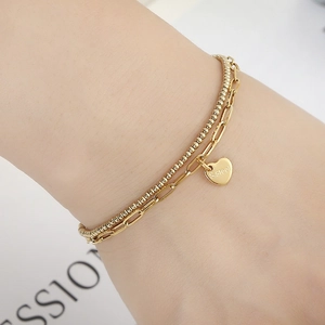 Bracciale a doppio strato in acciaio inossidabile placcato oro 18k con ciondolo a cuore