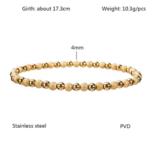 Detailansicht eines 18K vergoldeten Edelstahlarmband mit 17,3cm Länge und 4mm Perlen