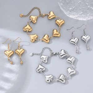 Mode Edelstahl Herz Schmuck Set Für Damen 18K Vergoldet Herz Charm Armband Und Hängeohrringe Pendel Zubehör