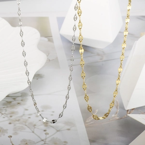 Collier Chaîne à Lèvres en Acier Inoxydable Minimaliste pour Femmes Plaqué Or 18K Argent Maille Pétale Bijoux Choker