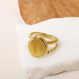 18K gold plated stainless steel oval signet ring with vintage twisted rope texture edge