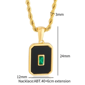 18K vergoldete Kordelkette mit einem Anhänger aus grünem Smaragd-Stil Edelstein