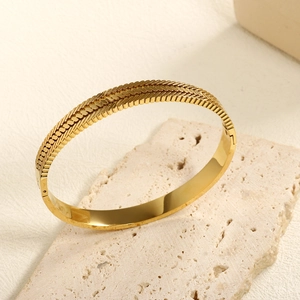Vintage Wheat Ear Stainless Steel Bangle For Women Gold Plated Braided Herringbone Texture Hinged Bracelet Elegant Fashion Jewelry
