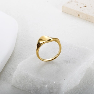 18K Gold Plated Stainless Steel Wavy Curved Ring Sunburst Signet Ring For Women Minimalist Fashion Geometric Jewelry Gift
