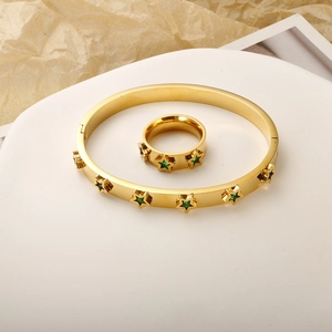 Elegant gold-plated stainless steel jewelry set with green star zircon ring and bracelet