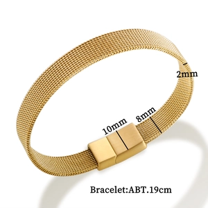 Goldenes Gliederarmband mit Maßen von 8mm Breite und 10mm Verschlussbreite