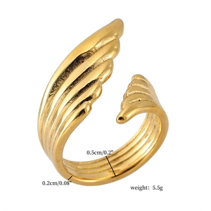 Detail of adjustable angel wing ring showing 0.5cm width and 0.2cm thickness specs