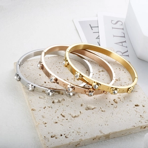 Three-piece stainless steel bracelets in gold, rose gold and silver with zircon stars
