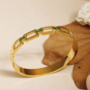 Vintage Stainless Steel Bangle For Women Gold Silver Plated Emerald Green Square Zirconia Hollow Geometric Jewelry Gift