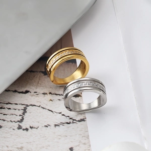 Edelstahl Strass Geometrischer Ring Gold Silber Plattiert Hohl Rechteck Pave Fassung Mode Schmuck Ring Für Damen