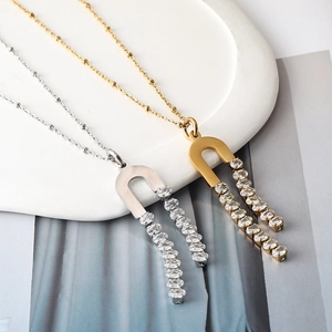 Minimalist Stainless Steel Zirconia Horseshoe Pendant Necklace And Earrings Set For Women Luxury Tassel Jewelry Set Gold Silver