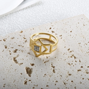 Anello Geometrico a Rombo Minimalista in Acciaio Inossidabile per Donna Design Intagliato Strass Stile di Nicchia Gioielli Moda