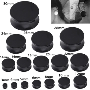 Set zwarte acryl oorpiercings in 16 verschillende maten van 3 mm tot 30 mm diameter