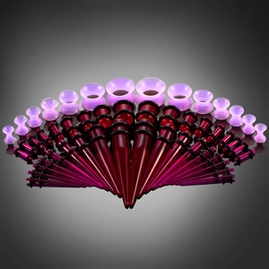 50er-Set pinkfarbene Acryl-Dehnstäbe und Tunnel mit schwarzen O-Ringen für Ohren