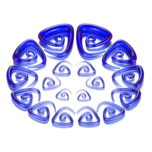 Set aus Acryl-Spiral-Ohrdehnern mit blau-violettem Farbverlauf für das Ohrläppchen