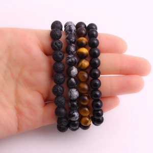 Ensemble de quatre bracelets extensibles en pierre naturelle de 8mm avec œil de tigre