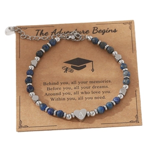Bracelet en pierres naturelles bleues avec breloque cœur initiale A et carte cadeau