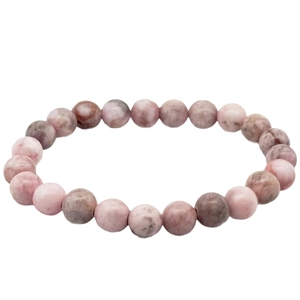 Bracelet de perles en pierre naturelle rose et violette avec texture marbrée sur fond blanc