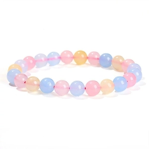 Bracelet en pierres naturelles colorées avec des perles de cristal rondes translucides