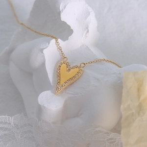 Französischer Stil Herz Anhänger Halskette Für Damen Titanstahl Strass Ästhetischer Schmuck Retro Elegante Collier Geschenk