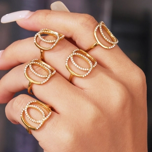 Sparkling gold-plated double-layered zircon ring for women with minimalist stacked design