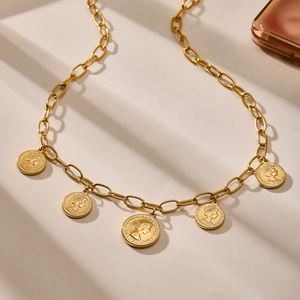 Collana in acciaio inossidabile placcato oro 18k con cinque ciondoli a moneta vintage e ritratti