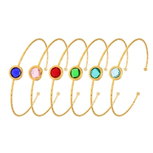Sechser-Set goldene Hammerschlag-Armreifen mit bunten facettierten tschechischen Glaskristallen