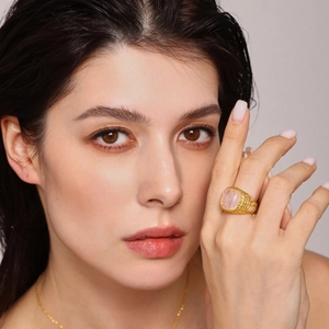 18K gold-plated stainless steel Ferris wheel ring with pink gemstone and chain set