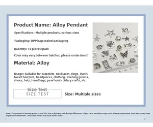 Makroansicht verschiedener antiker Silber-Legierungsanhänger wie Sterne und Herzen für DIY-Schmuck