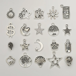 Antik Silber Legierung Anhänger Mond Stern Herz Lebensbaum DIY Schmuckherstellung Pendants Für Halskette Armband Vintage Zubehör