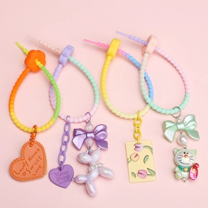 Adjustable 21cm silicone beaded keychain set with colorful charms and heart pendants