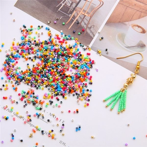 Bulk 2mm bunte Glasperlen Set für DIY Schmuck mit handgemachten Quastenohrringen
