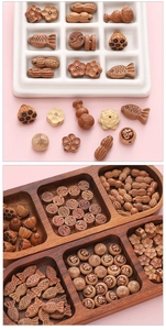 Détail de perles en bois de jujubier sculptées avec motifs lotus et gourde pour bijoux DIY